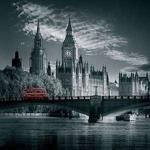    London Bus Iv   Poster by Jurek Nems (28 x 28)