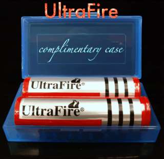 UltraFire Charger+2x Protected 18650 3000 mAh Batteries  