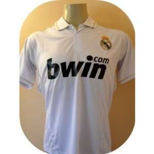  REAL MADRID # 7 RONALDO HOME SOCCCER JERSEY SIZE XL .NEW 