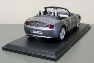 BMW Z4 Diecast Model Car   Maisto   118 Scale   Gray  