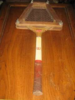 Vtg 1950s / 60s WILSON SPORT STRATA   BOW WOODEN TENNIS RACQUET WITH 