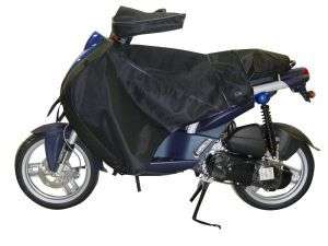 LEG COVER FOR SCOOTER YIYING YY 50 QT 11 REF3820  