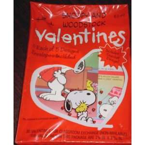   Peanuts Snoopy & Woodstock Box of 30 Valentine Cards Toys & Games