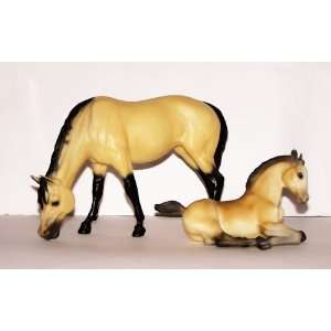  Breyer Serenity Set Grazing Mare and Foal (SR #710195 