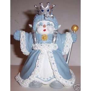  Snow Buddies   Queen of Everything Figurine Everything 