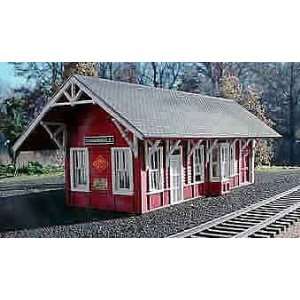   Branchline Trains HO Scale Cannondale Train Station Kit Toys & Games