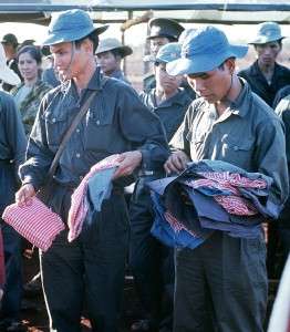 Viet Cong VC National Liberation Front POW Exchange Cap Badge c 1972 