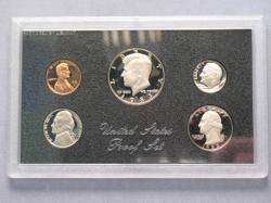 1983 S UNITED STATES PROOF COIN SET  