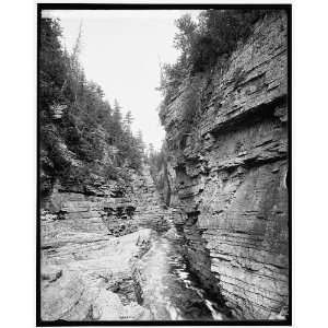  Long Gallery,Ausable Chasm