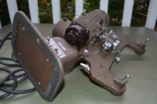 KA~ANTIQUE BELL & HOWELL 8mm FILMO MASTER 400~DESIGN 122 MODEL G 