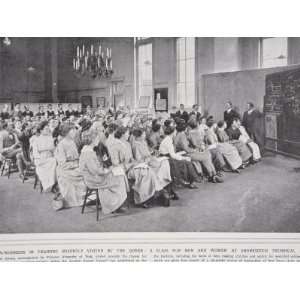 Munition Workers in Training at Shoreditch Technological Institute 