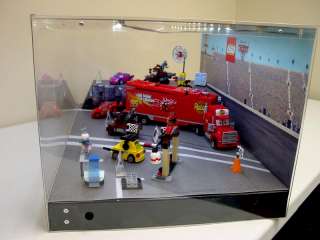 Very RARE Lego Disney Pixar Cars 2 Store Display w/Lights and Movement 