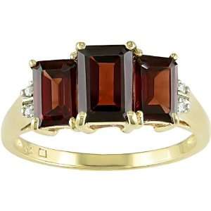  10K Yellow Gold .02 ctw Diamond and Garnet 3 Stone Ring Jewelry