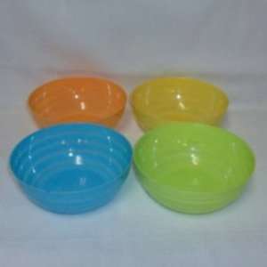 4Pc 5.5 Round Plastic Bowl Assorted colors Case Pack 48  