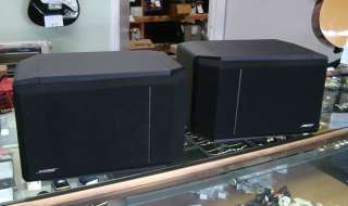 Up for auction is this pair of Bose 301 Series IV Bookshelf Speakers 