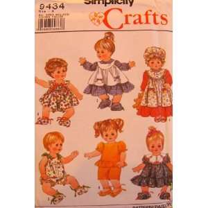   Small/Medium 14 16 & Large 17 18 Doll Size (1989) Arts, Crafts
