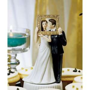   Wedding Favors Picture Perfect Couple Figurine
