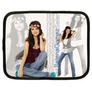   New Laptop Netbook Notebook XXL Case Bag Selena Gomez ~ 
