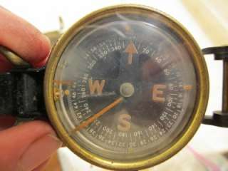 ORIGINAL WWII US MILITARY LENSATIC COMPASS with BELT CASE EXCELLENT 