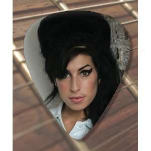  Amy Winehouse (1) Premium Guitar Pick x 5 Medium Musical 