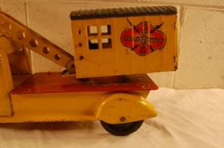 VINTAGE MARX MAGNETIC CRANE PRESSED STEEL TOY TRUCK nearly 17 long 