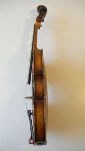 Beautiful Gaspar de Salo antique violin w/case   must see  