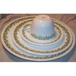   Daisy) 4 Piece Set; 1 Dinner, 1 Lunch, 1 Cup & Saucer 