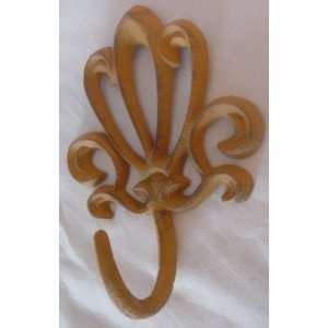  French Style Rust Wall Hook SET/6 Furniture & Decor