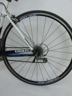 Giant Defy 2 (Compact) Road Bicycle   Medium   Local Pickup  MN  
