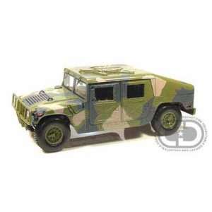 Hummer Military Humvee (Armament Tow Missle Carrier) 1/18 