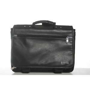    Kenneth Cole Reaction Bag to Differ