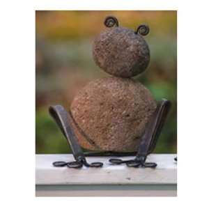  Riverstone/Metal Sitting Frogs Medium   Great Garden 