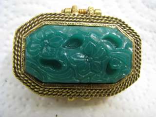 VINTAGE GOLDETTE FAUX GREEN JADE FLORAL CAMEO PILL BOX  