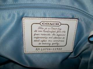   Signature Scarf White Patent Leather Hamptons Med Hobo Handbag  