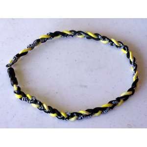  22 Energy Necklet Yellow / Black Color 