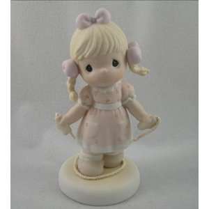  Precious Moments Jumping for Joy   1999 Members Only Figurine 