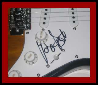 GEORGE STRAIT Signed Autograph Guitar  