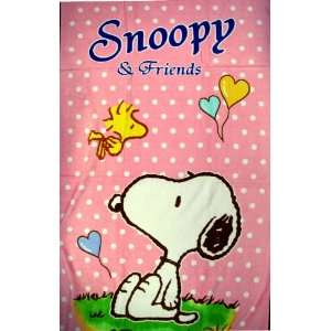   and Snoopy Bathsheet   Woodstock and Snoopy Beachtowel Toys & Games