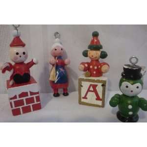  4 Vintage Wooden Christmas Tree Ornaments Mrs Claus 