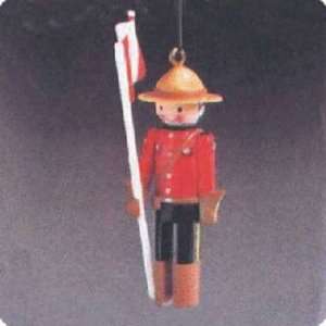  Canadian Mountie Clothespin Soldier 3rd in Series 1984 