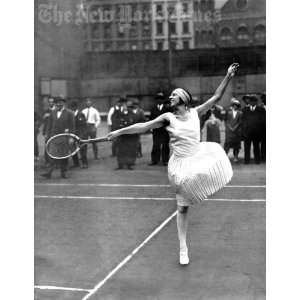  Suzanne Lenglen, French Tennis Star   1926