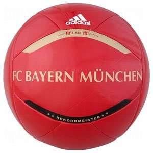  adidas FC Bayern Training Ball University Red/Metallic 