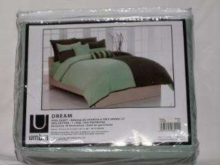 New in package King duvet cover in ocean blue and chocolate by Umbra 