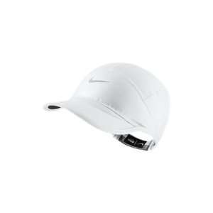  NIKE Womens Daybreak Storm Fit All Weather Running Cap 