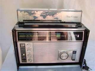 Vintage Zenith Transoceanic Radio Royal 7000 NICE  