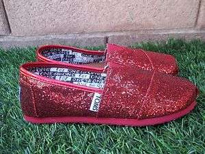 Toms Youth Classic Red Glitter NIB MSRP $50 SIZE 12 to 6  