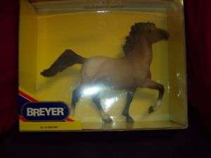 Breyer Horse 1121 Mustang made in USA  