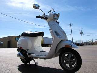   150 Scooter Beautiful Condition White Completely Stock 88 Miles