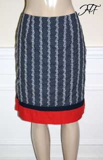 This stylish skirt by Talbots is in a size 8 and is in excellent pre 