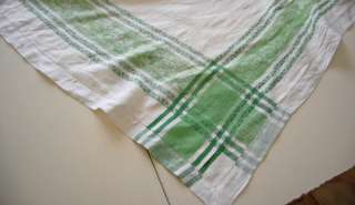 GORGEOUS VINTAGE GREEN AND WHITE LINEN DAMASK TABLECLOTH   CLOVERS 
